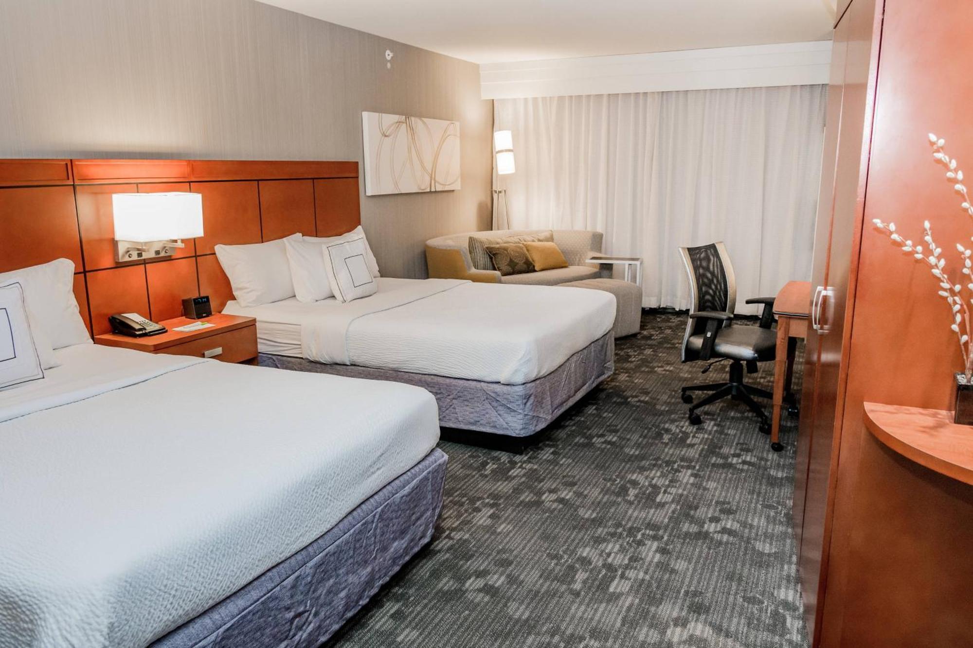 Courtyard By Marriott Lafayette Hotel Buitenkant foto