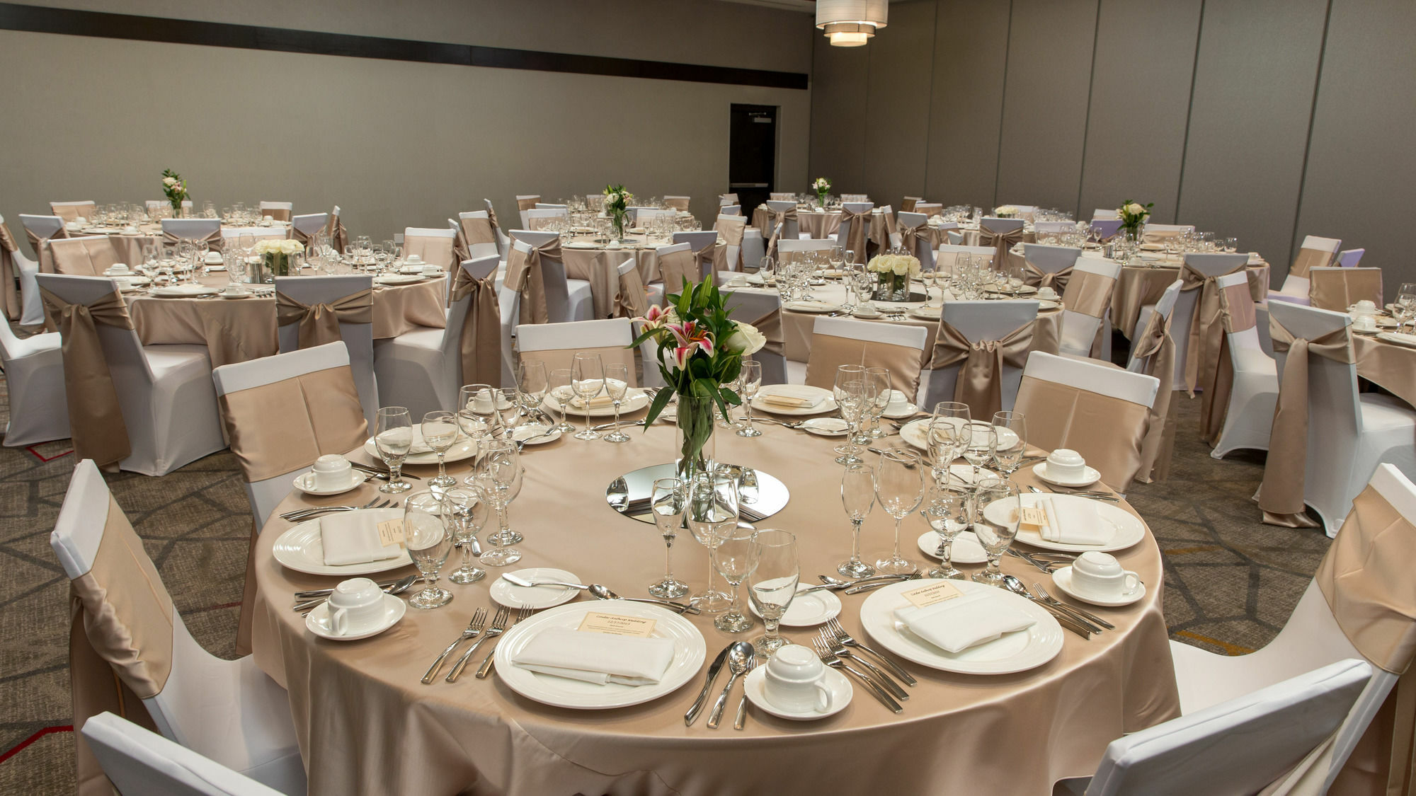 Courtyard By Marriott Lafayette Hotel Buitenkant foto